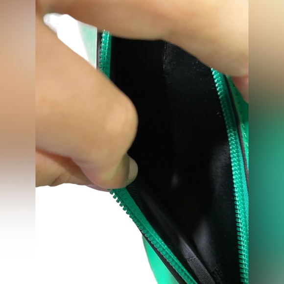 NWOT Green Dasein Shoukder bag - Picture 6 of 12